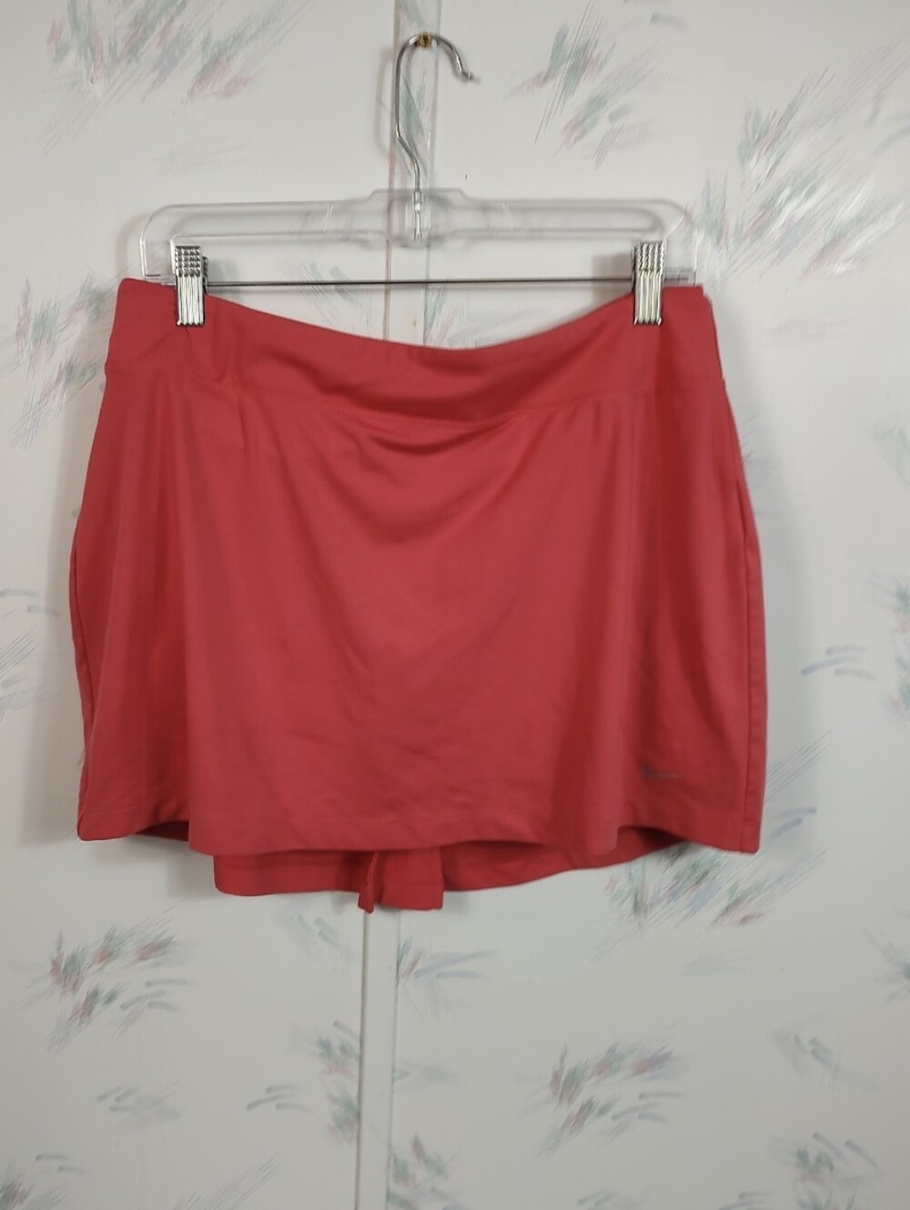 Women's Nike Athletic Skort Size M Red Coral